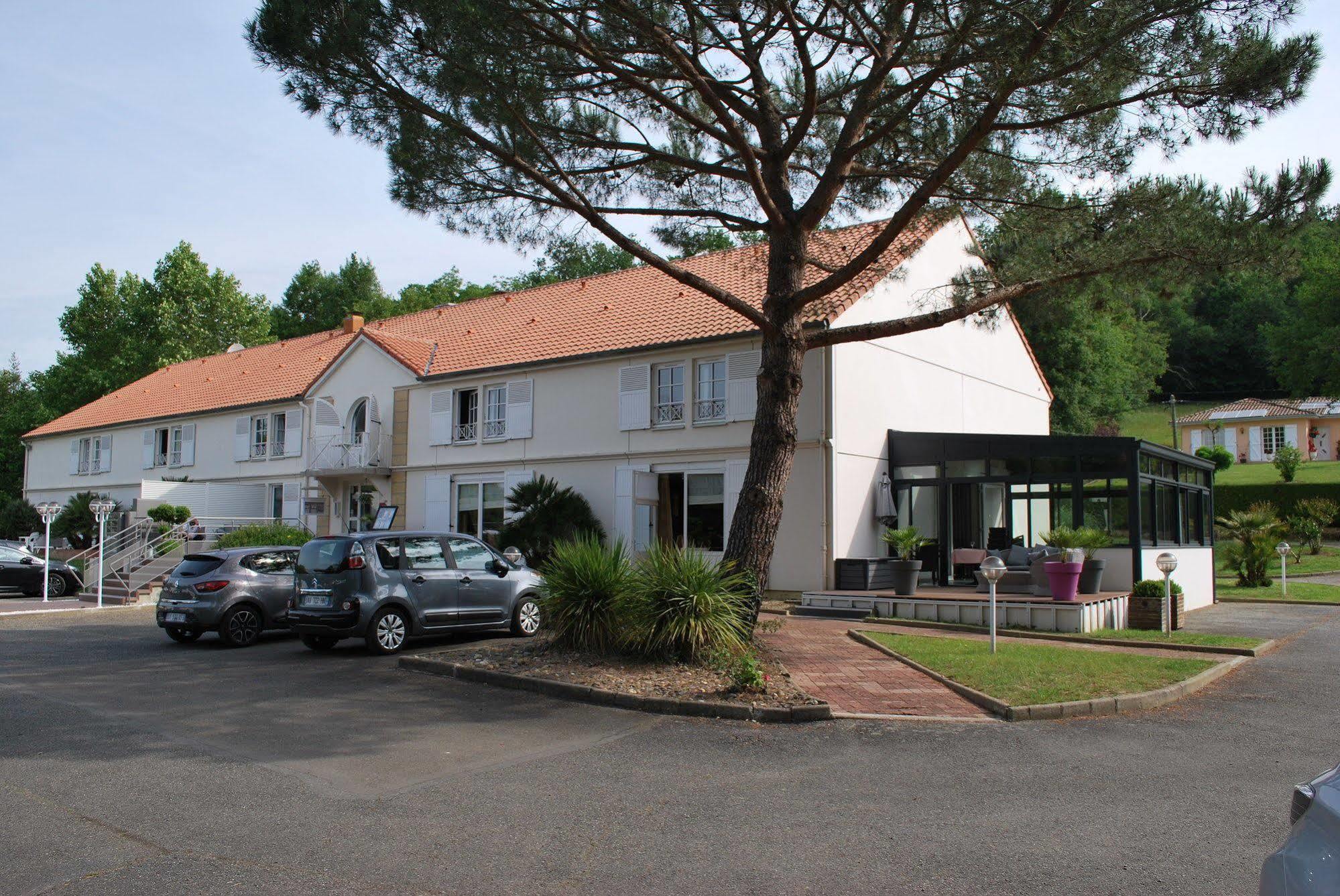Hotel Le Relais Des Champs Eugenie-les-Bains Exterior foto